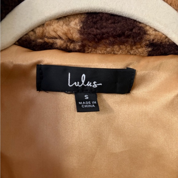 Lulu's Checkered Snap Button Shacket - Picture 3 of 4